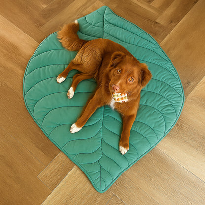 Dog Mat Leaf Shape Soft Quilted Blanket for Cozy Sleep and Floor Use